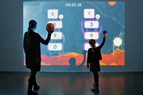 Интерактивный физкультурный комплекс с проектором