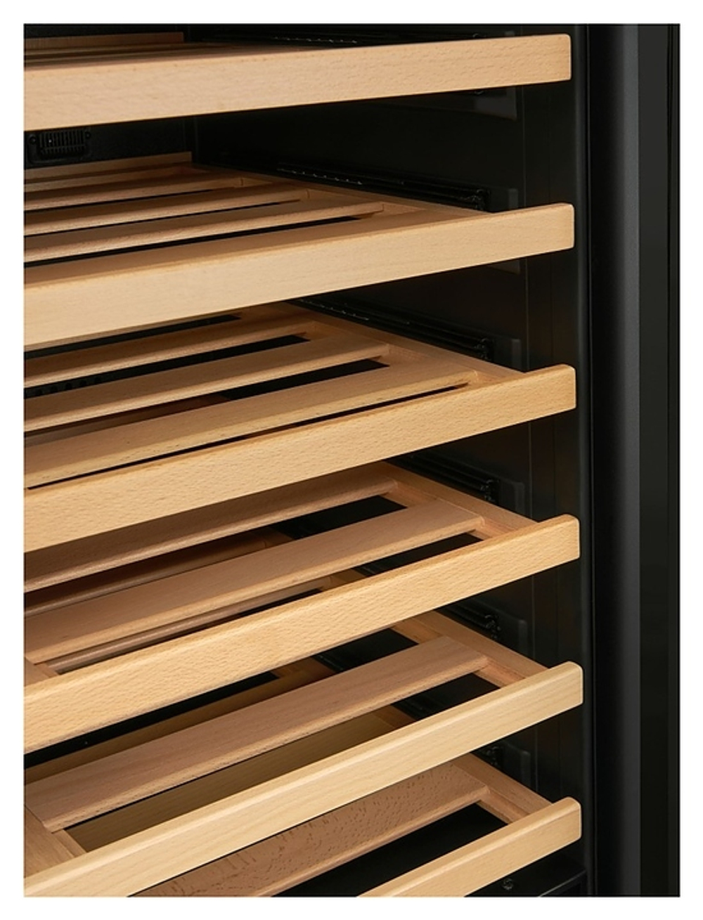 Винный шкаф Vinosafe VSN110BD