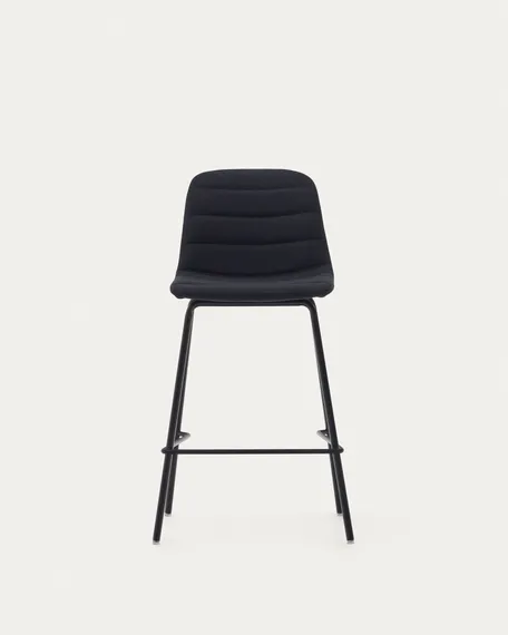 Полубарный стул Zunilda, черный с черными ножками