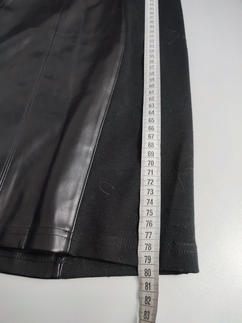 Платье Zolla с кожаными вставками 40 размер