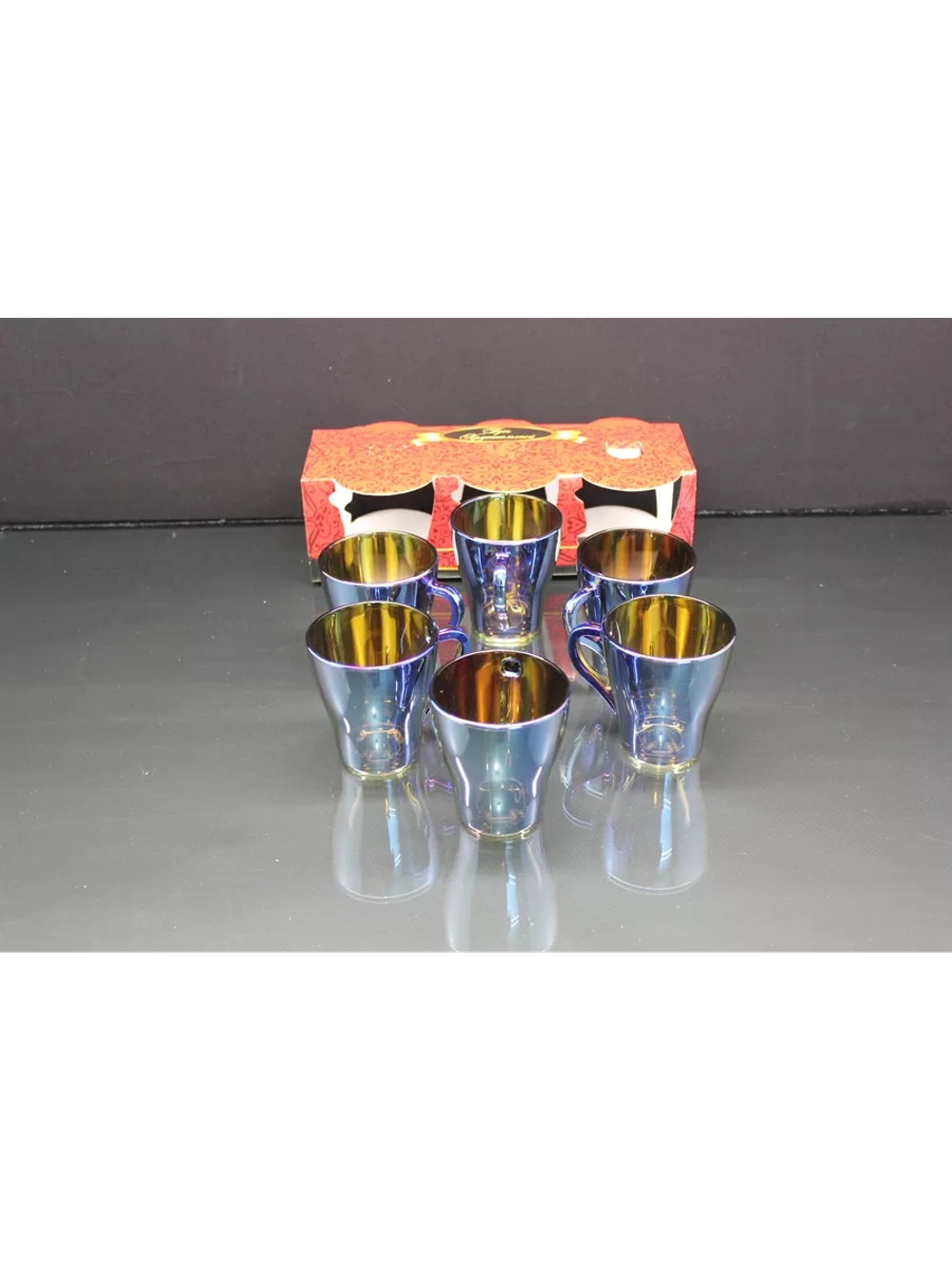 Набор кружек для чая и кофе.