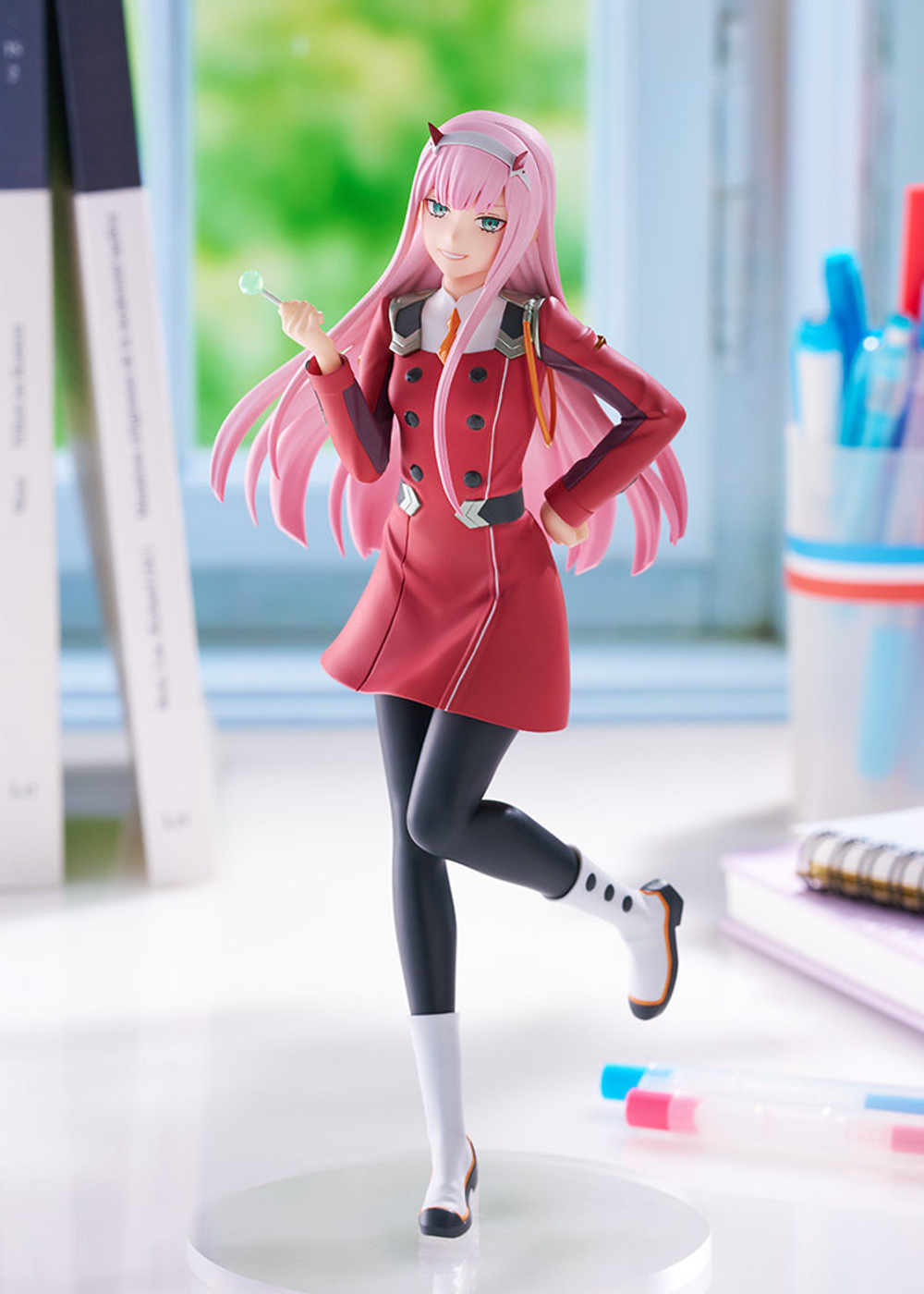 Зеро Ту / Zero Two