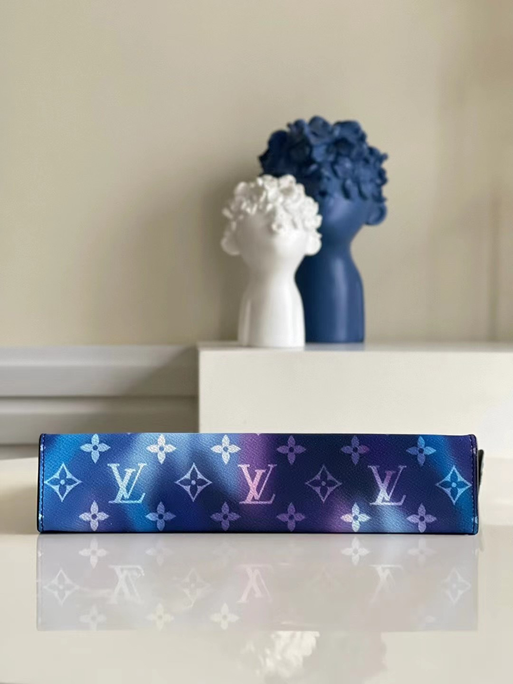 Louis Vuitton Pochette Voyage MM