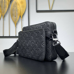 Сумка через плечо/мессенджер Louis Vuitton Trio