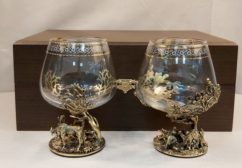 Набор из 2-х бокалов для коньяка "Охота на лося и Охота на глухаря" (подарочный футляр)