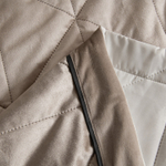 Велюровое покрывало в клетку с наволочками OVL036