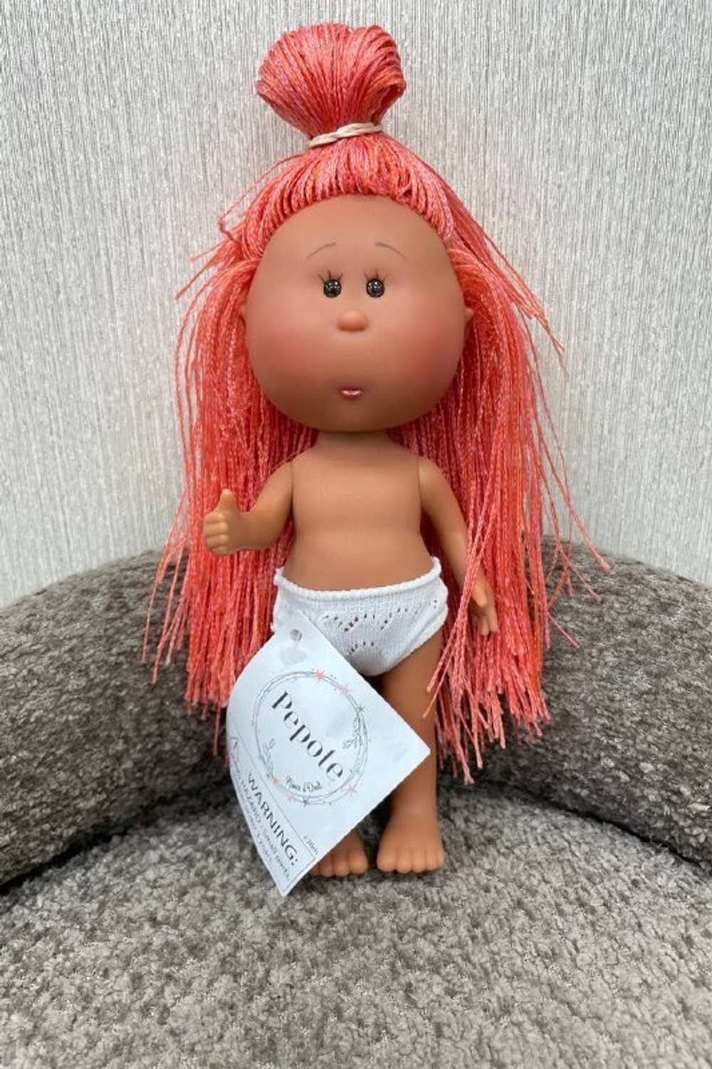 УЦЕНКА1 Кукла Nines виниловая 23см Little Mia Latina без одежды (3199WL8)