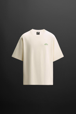 ZARA ФУТБОЛКА С КОНТРАСТНЫМ ПРИНТОМ, ЦВЕТ СЛИВОЧНОГО МАСЛА