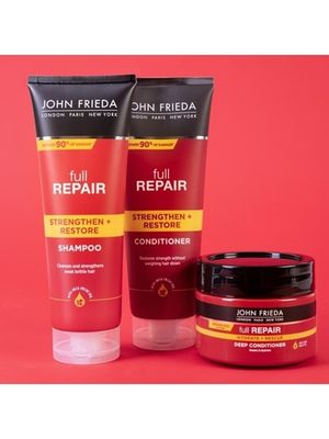 John Frieda Full Repair Укрепляющий восстанавливающий шампунь для волос 250 мл