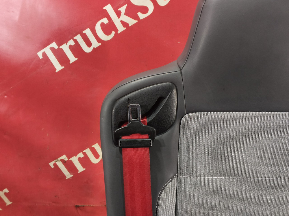 Сиденье пассажирское механическое