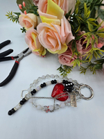 Обвес на сумку, брелок для ключей, подвеска авторская ручная работа с натуральными камнями "Снежная любовь"