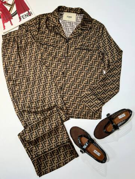 Костюм Fendi