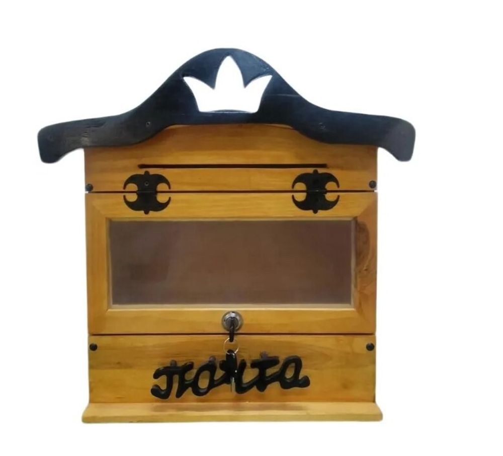 Почтовый ящик из дерева