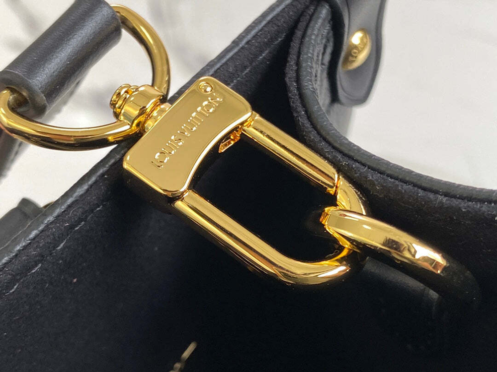Louis Vuitton Onthego PM