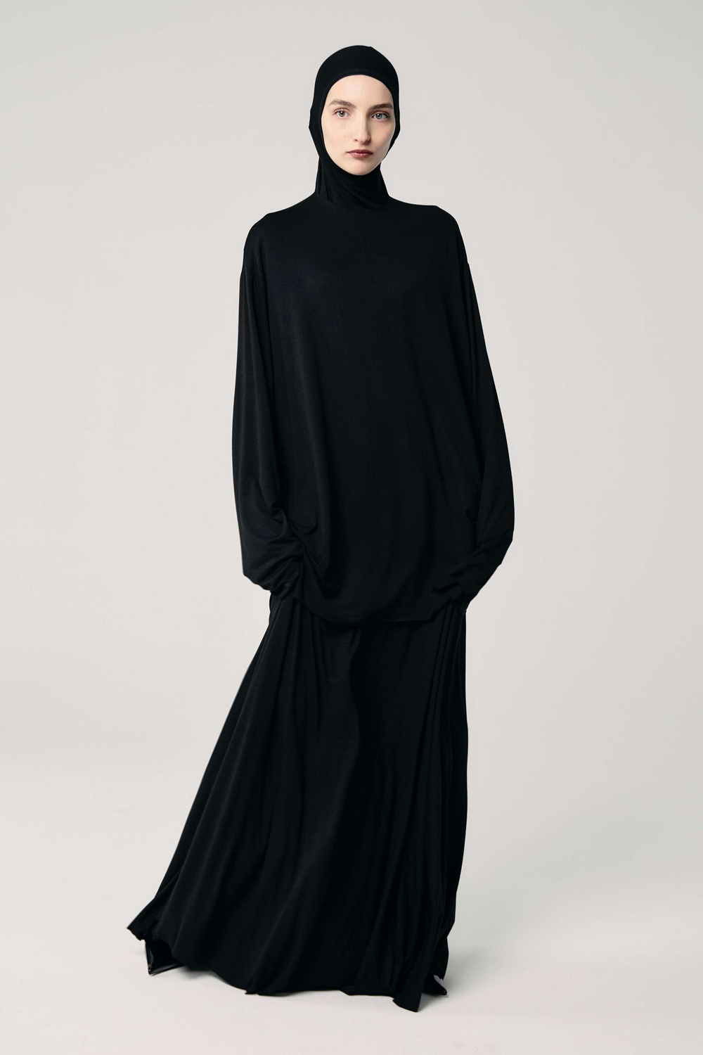 Лонгслив база черный