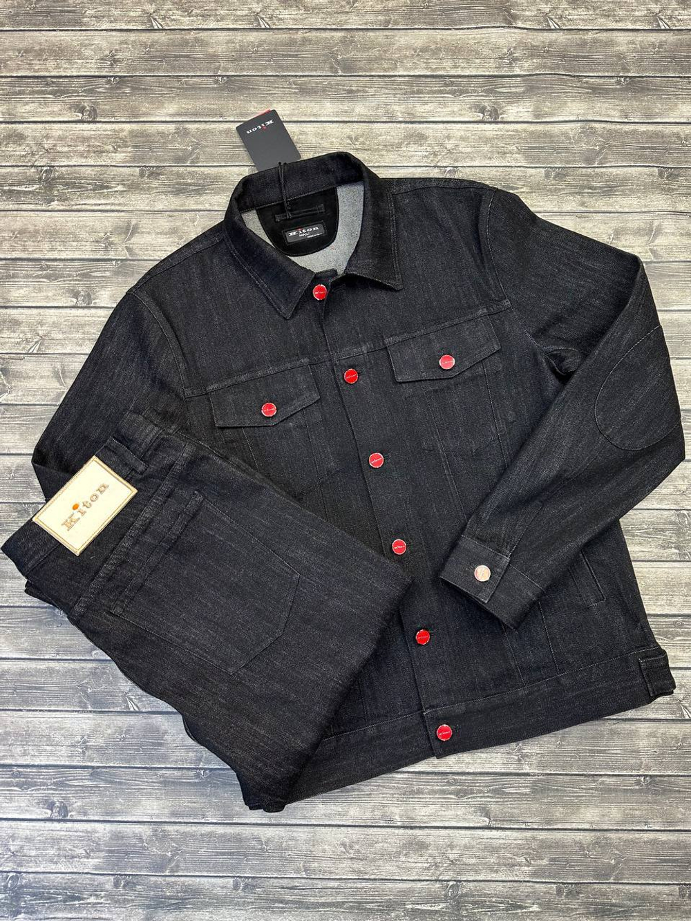 Джинсовый костюм Kiton