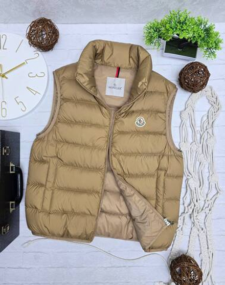 Безрукавка Moncler