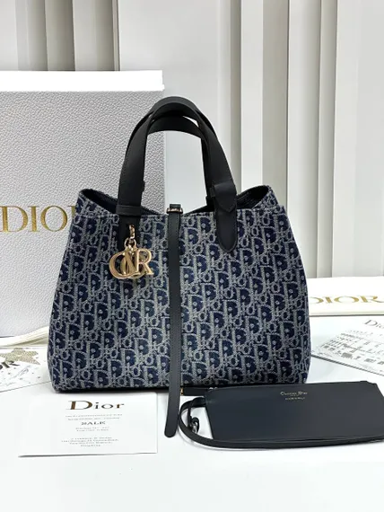 Сумка Dior Toujours Жаккард Denim Dior Oblique синего цвета