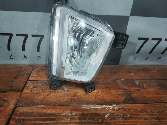 ПТФ передняя правая Hyundai Creta 1 (GS) 16-21 Б/У Оригинал 92202M0000