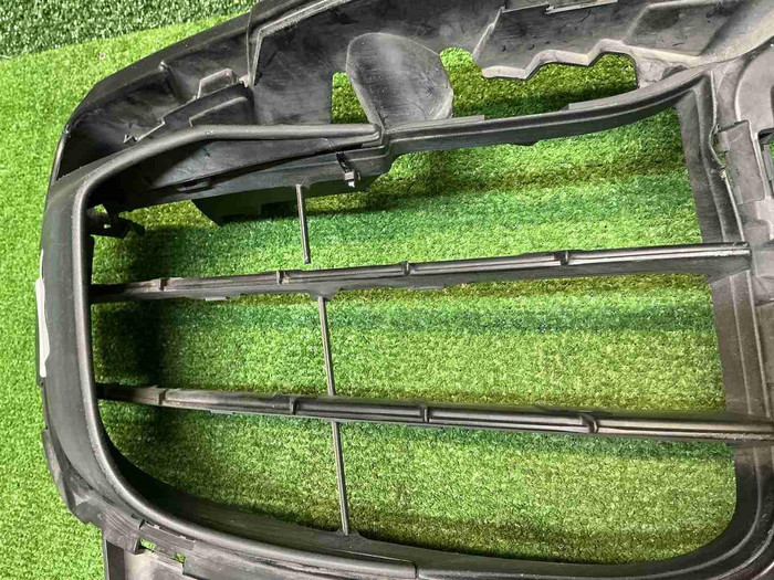 Решетка перед. бампера Porsche Cayenne 958 (14-18)