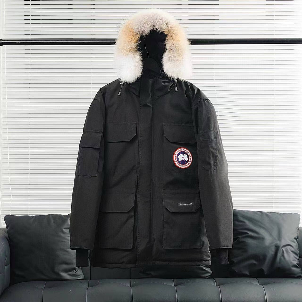 Пуховик Canada Goose