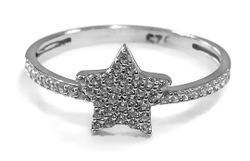 Ювелирное кольцо "Эстерелла" из серебра 925 пробы