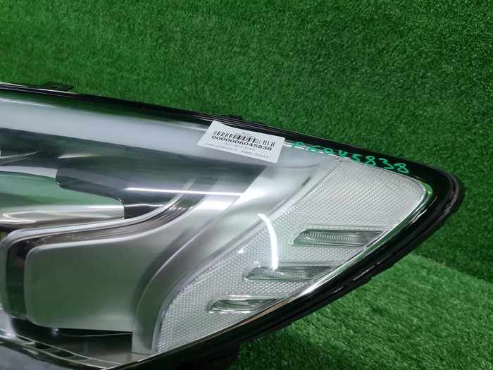 Фара левая Kia Quoris (2012-2018) LED