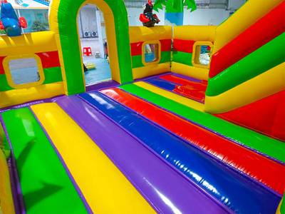 Коммерческий надувной батут "Сафари-джунгли 2 " 6*5*2,8 м