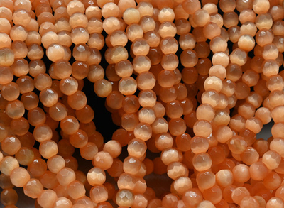 кго6-п Кошачий глаз (имит.) шар огранка 6мм, персик, нить 19см