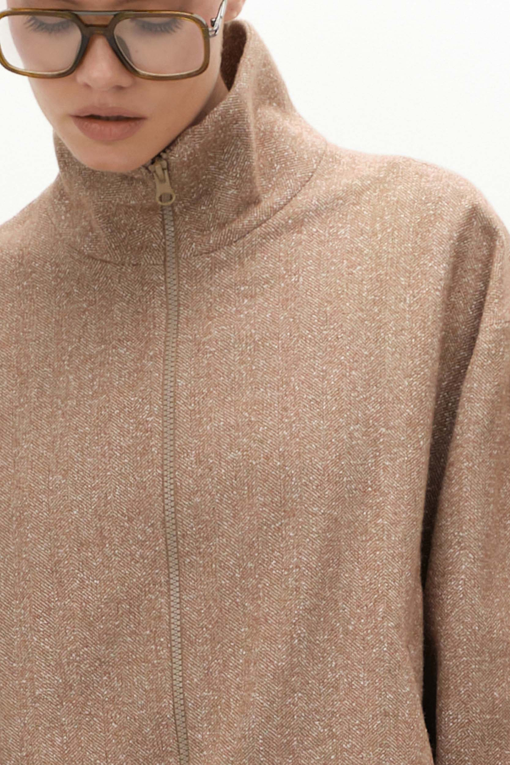 Бомбер на молнии