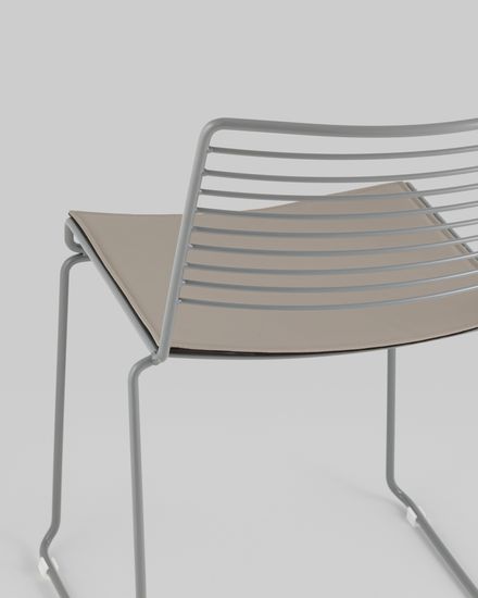 Стул металлический обеденный Hero серый с подушкой