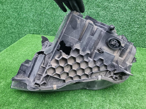 Битая Фара правая BMW X3 F25 (2014-2017) ксенон