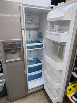 Холодильник DAEWOO FRS-L2011IAL серебристый