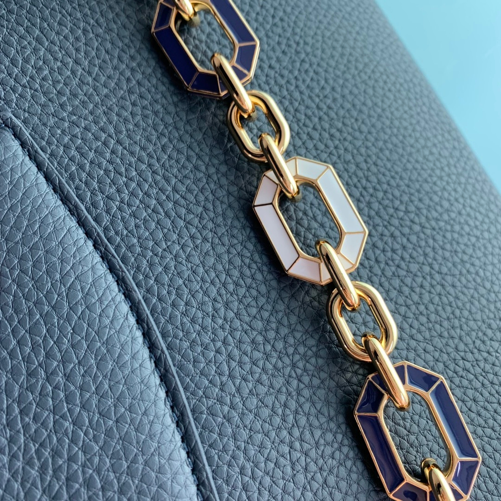 Louis Vuitton Capucines Mini