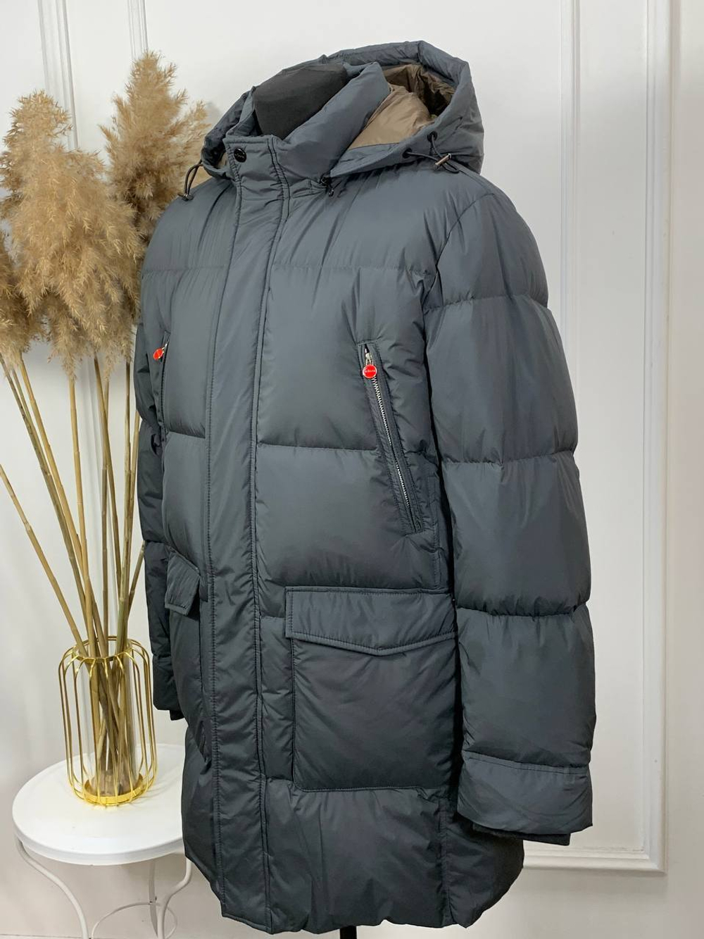 Пуховик Kiton
