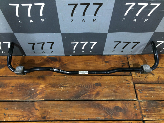 Стабилизатор задней подвески Audi Skoda Octavia (A7), Kodiaq, A3 (8V) 13-22 Б/У Оригинал 5Q0511305BE