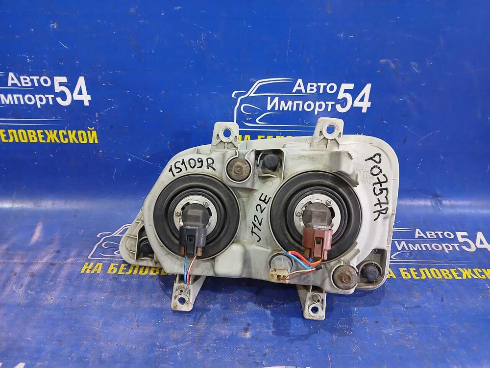 Фара передняя правая TOYOTA CAMI 2000-2006