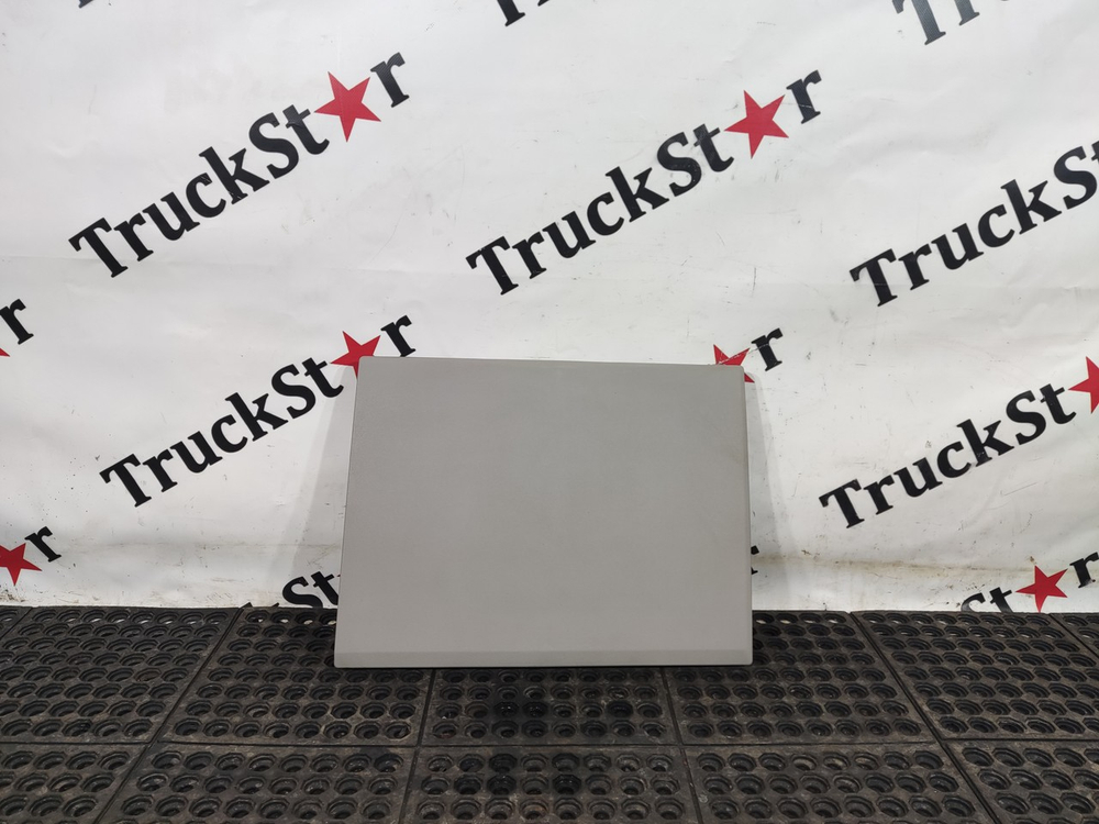 Крышка бардачка верхней консоли правая 2020г.