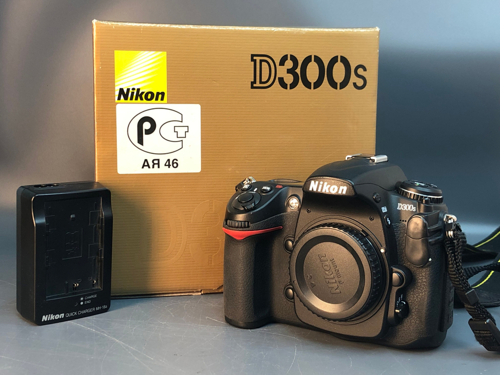 Nikon d300s 33301 кадров