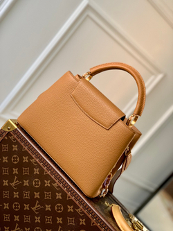 Louis Vuitton Capucines BB