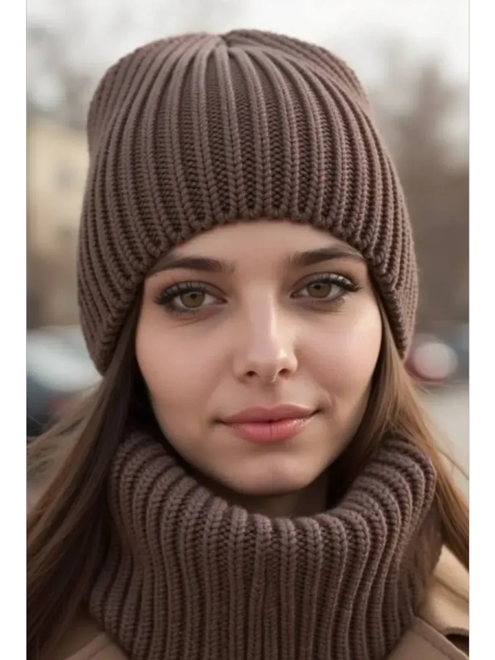 Шапка осенняя вязаная бини для прогулок и спорта