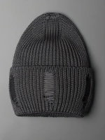 Шапка женская на осень рваная