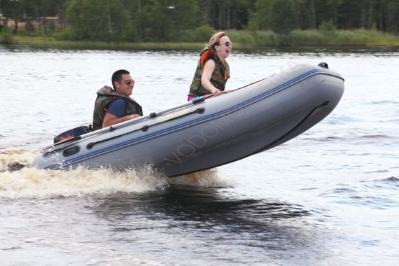 Лодка Адмирал 350 камуфляж