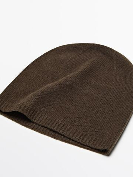 Massimo Dutti Шапка бини из тонкого трикотажа, зеленый