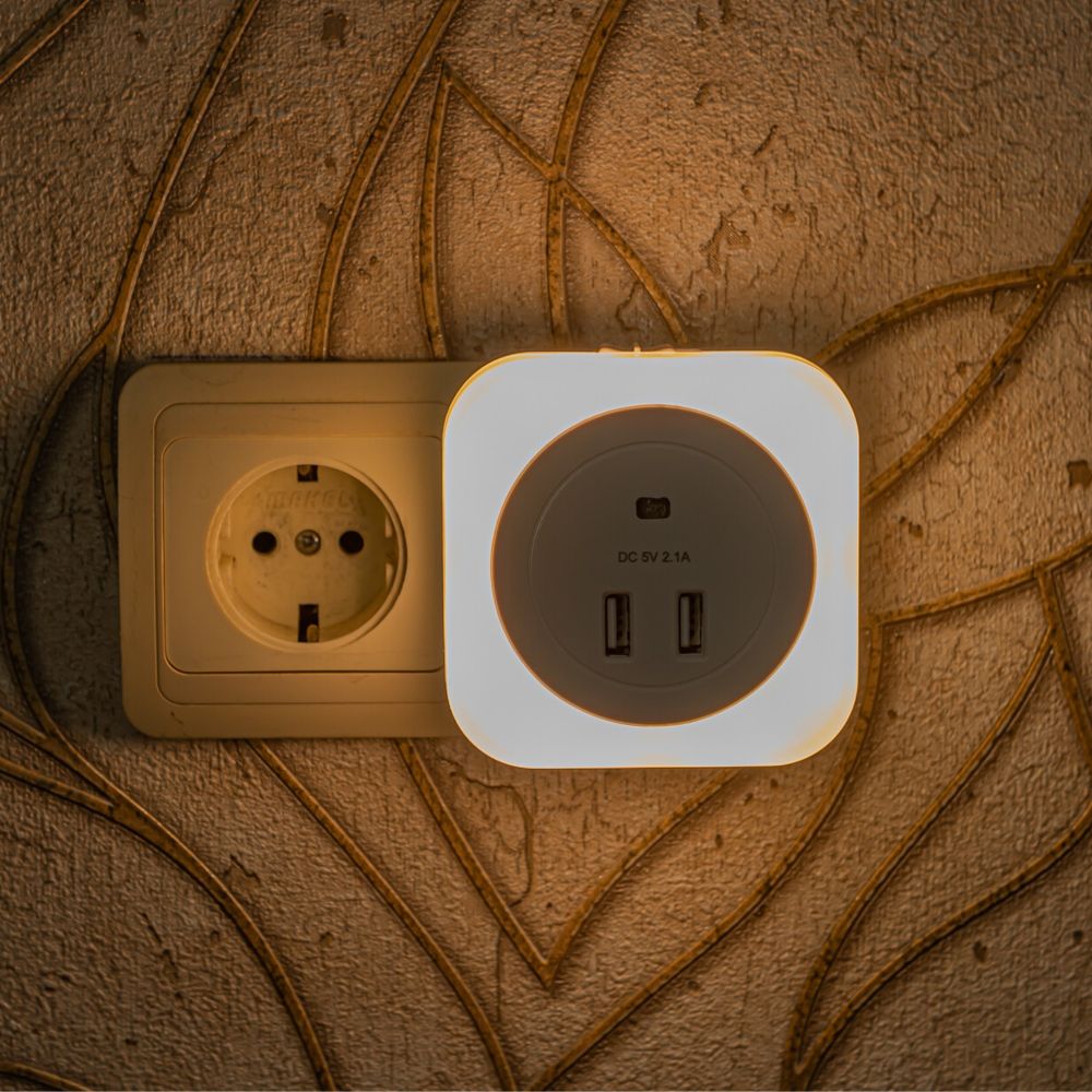 DTL-321 White-Sensor-2USB Светильник ночник с фотосенсором день-ночь. 2USB. Белый. ТМ Uniel