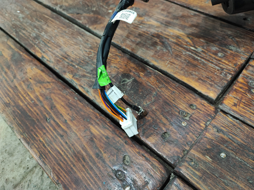 Зеркало левое 16 + 1 pin Chery Arrizo 8 22-нв Б/У Оригинал 601000498AA