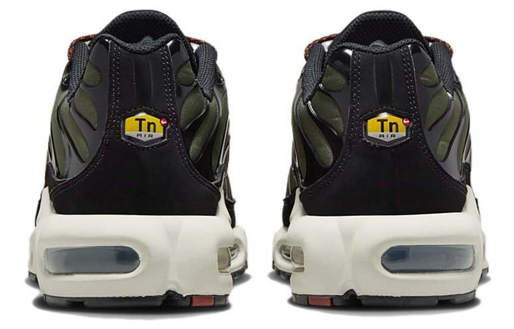 Кроссовки Nike Air Max Plus
