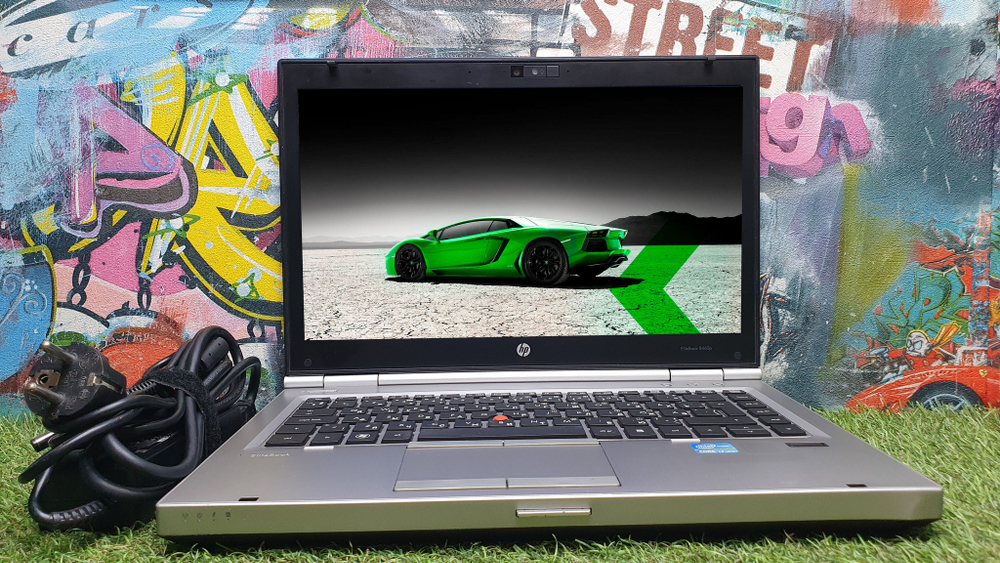 Ноутбук HP i7/8Gb