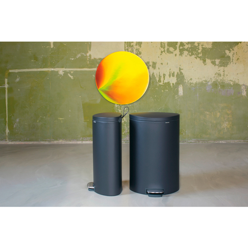 Мусорный бак с педалью 40л FB Brabantia Минерально-графитовый