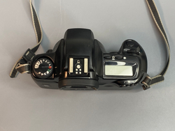 Canon EOS 3000 kit EF 38-76mm 4.5-5.6